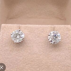 1.15Ctw Natural Solitaire Diamond Studs White Gold